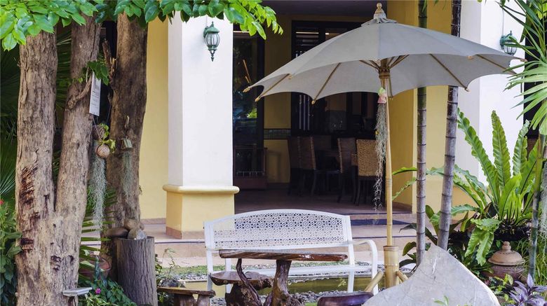 <b>Mercure Chiang Mai Exterior</b>. Images powered by <a href="https://iceportal.shijigroup.com/" title="IcePortal" target="_blank">IcePortal</a>.