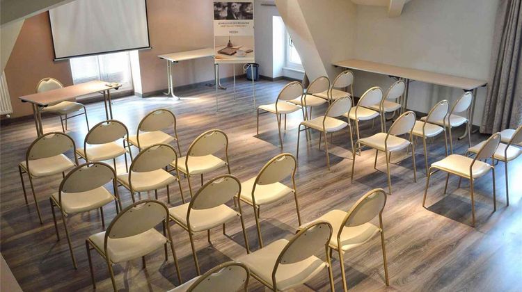 Mercure St Nectaire Meeting