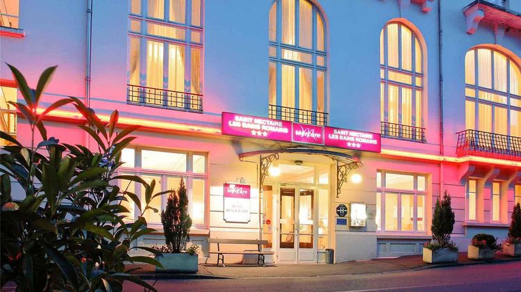 Mercure St Nectaire Exterior