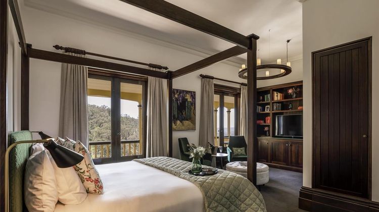 Mount Lofty House Room