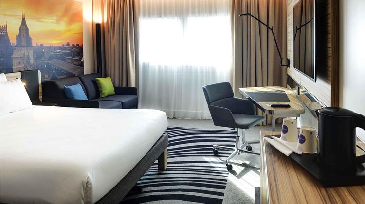 Novotel Paris 14 Porte d'Orleans Room