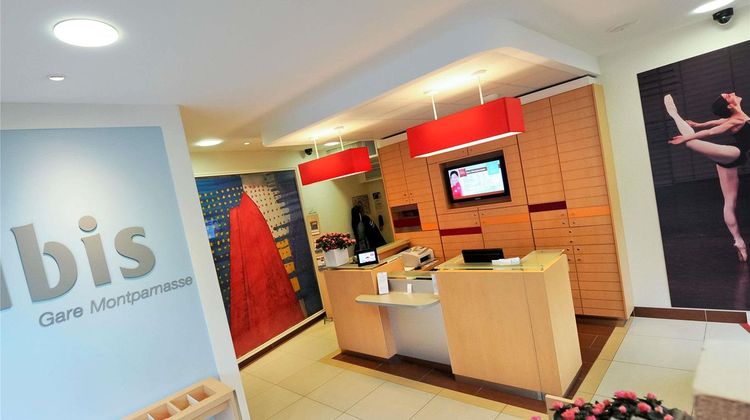 Ibis Paris Gare Montparnasse Exterior