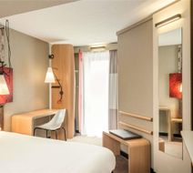 Ibis Paris Gare Montparnasse Exterior