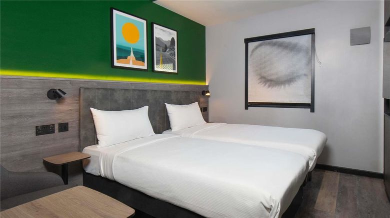 <b>Ibis Styles Gatwick Airport Room</b>. Images powered by <a href="https://iceportal.shijigroup.com/" title="IcePortal" target="_blank">IcePortal</a>.