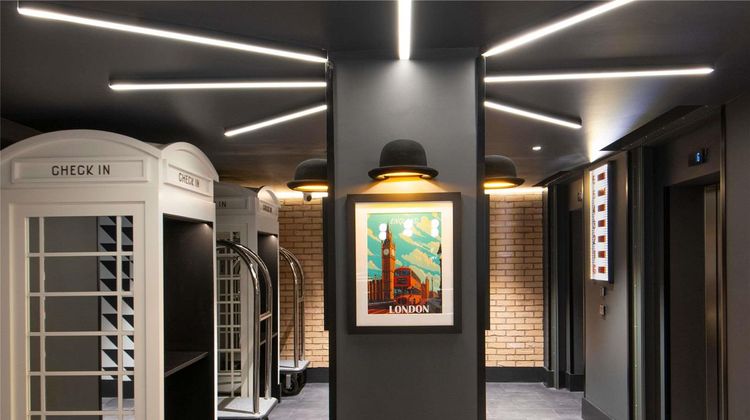Ibis Styles Gatwick Airport Exterior