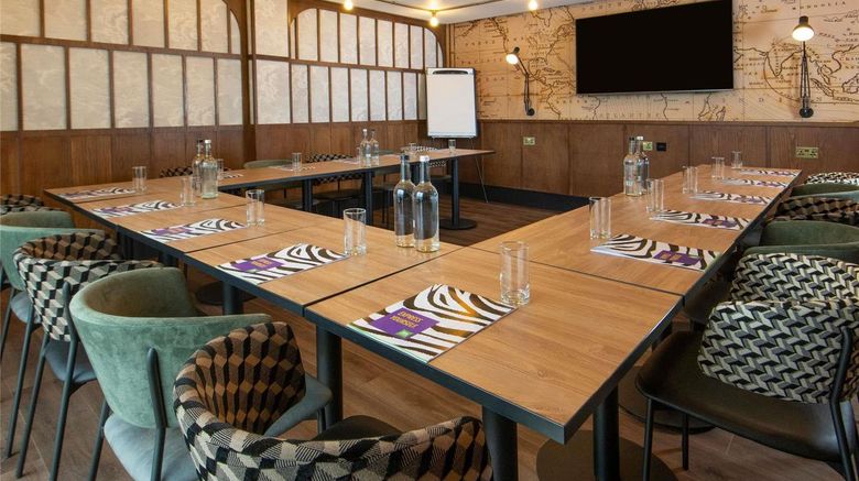 <b>Ibis Styles Gatwick Airport Meeting</b>. Images powered by <a href="https://iceportal.shijigroup.com/" title="IcePortal" target="_blank">IcePortal</a>.