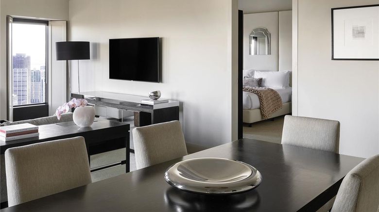 <b>Sofitel Melbourne On Collins Room</b>. Images powered by <a href="https://iceportal.shijigroup.com/" title="IcePortal" target="_blank">IcePortal</a>.
