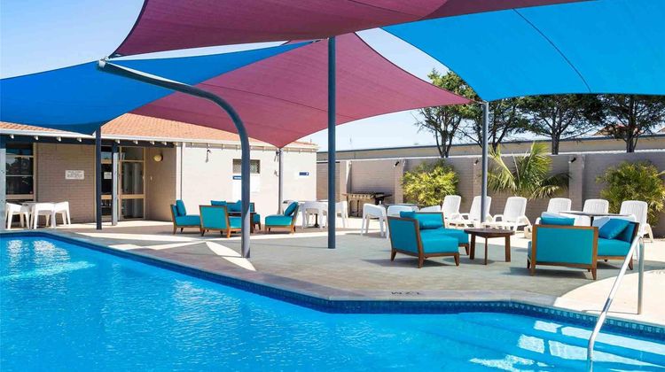 Ibis Styles Geraldton Exterior