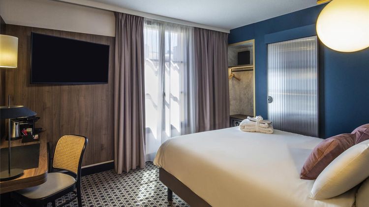 Hotel Mercure Versailles Chateau 2 M Room