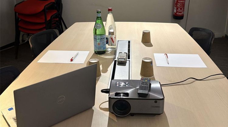 Ibis Paris Brancion Expo Meeting