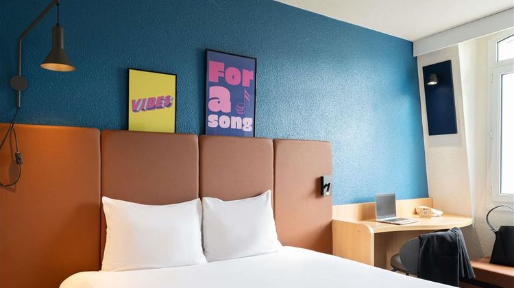 Ibis Hotel Gare de Lyon Room