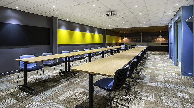 <b>Ibis Paris St Denis Ouest Meeting</b>. Images powered by <a href="https://iceportal.shijigroup.com/" title="IcePortal" target="_blank">IcePortal</a>.