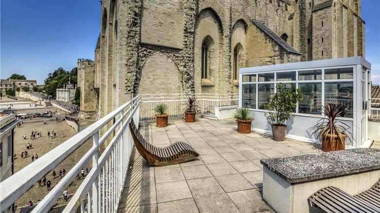 <b>Mercure Avignon Centre Palais des Papes Room</b>. Images powered by <a href="https://iceportal.shijigroup.com/" title="IcePortal" target="_blank">IcePortal</a>.