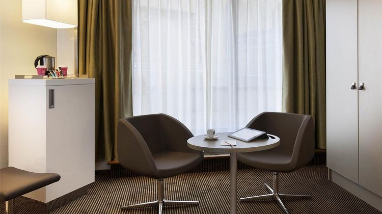 Mercure Avignon Centre Palais des Papes Room