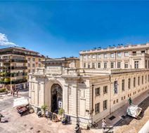 Mercure Avignon Centre Palais des Papes Exterior