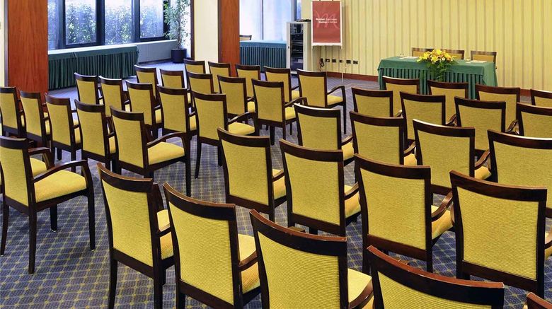 <b>Mercure Grand Hotel Astoria Meeting</b>. Images powered by <a href="https://iceportal.shijigroup.com/" title="IcePortal" target="_blank">IcePortal</a>.
