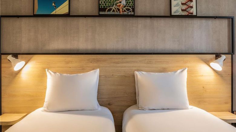 <b>Ibis Paris Hotel Room</b>. Images powered by <a href="https://iceportal.shijigroup.com/" title="IcePortal" target="_blank">IcePortal</a>.