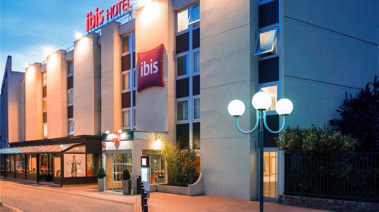<b>Ibis Paris Hotel Exterior</b>. Images powered by <a href="https://iceportal.shijigroup.com/" title="IcePortal" target="_blank">IcePortal</a>.