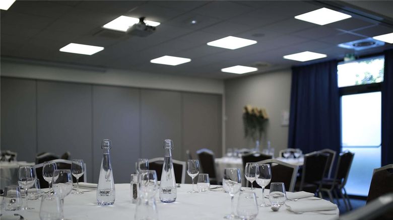 <b>ibis Styles Evry Lisses Meeting</b>. Images powered by <a href="https://iceportal.shijigroup.com/" title="IcePortal" target="_blank">IcePortal</a>.