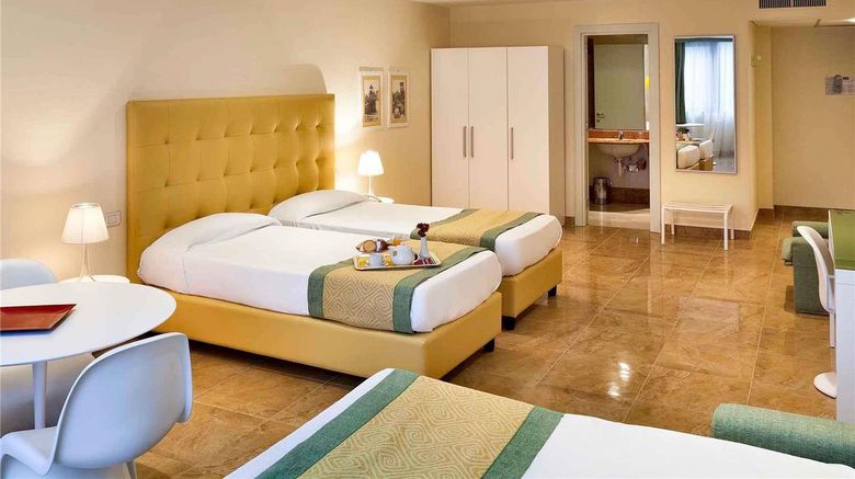 <b>Mercure Villa Romanazzi Carducci Bari Room</b>. Images powered by <a href="https://iceportal.shijigroup.com/" title="IcePortal" target="_blank">IcePortal</a>.