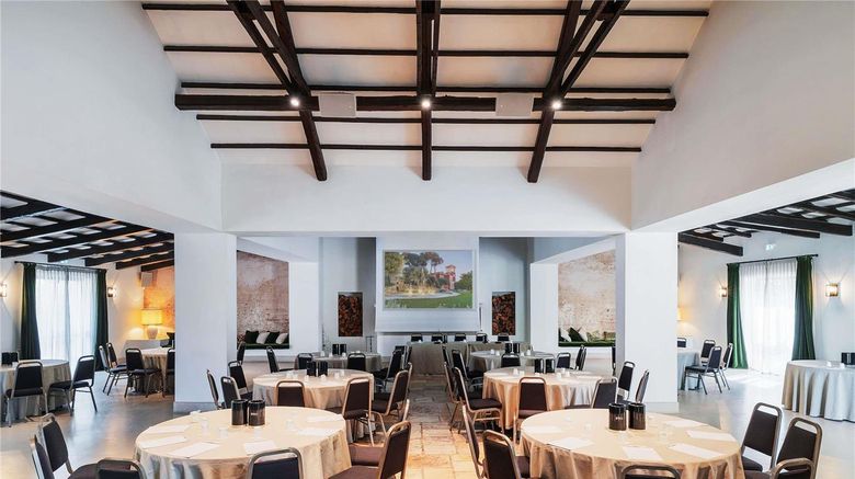 <b>Mercure Villa Romanazzi Carducci Bari Meeting</b>. Images powered by <a href="https://iceportal.shijigroup.com/" title="IcePortal" target="_blank">IcePortal</a>.
