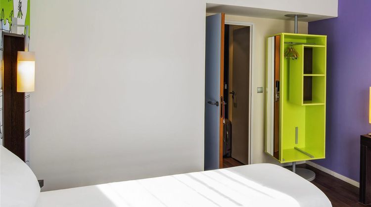 Ibis Styles Evry Courcouronnes Room