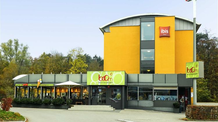 Hotel iBis Adliswil Exterior