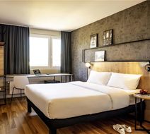 Hotel iBis Adliswil Room