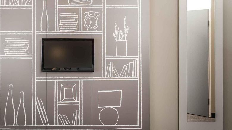 <b>Hotel iBis Adliswil Room</b>. Images powered by <a href="https://iceportal.shijigroup.com/" title="IcePortal" target="_blank">IcePortal</a>.