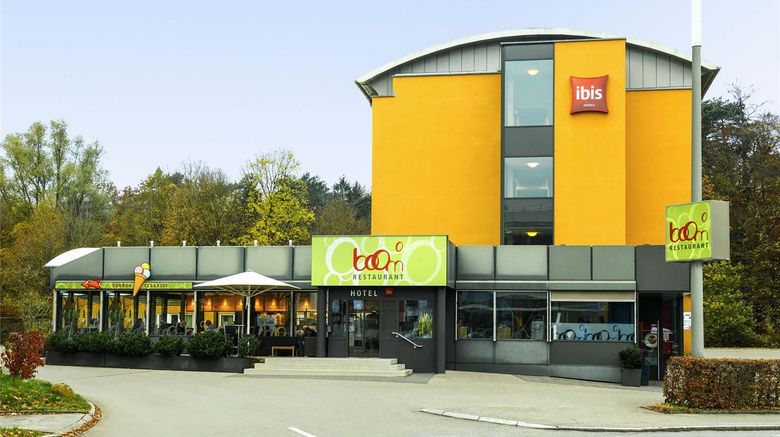 <b>Hotel iBis Adliswil Exterior</b>. Images powered by <a href="https://iceportal.shijigroup.com/" title="IcePortal" target="_blank">IcePortal</a>.