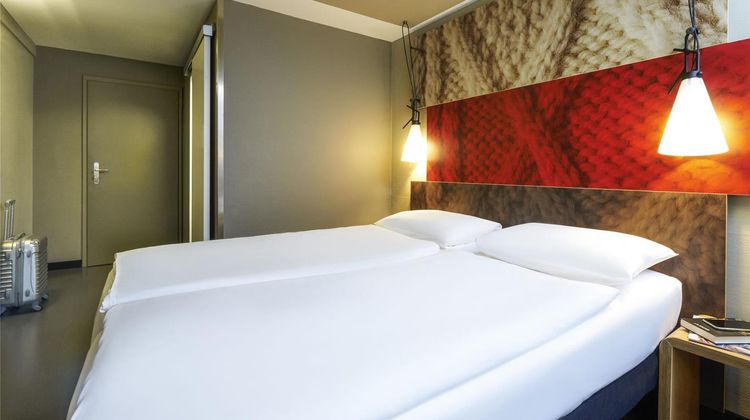 Hotel iBis Adliswil Room