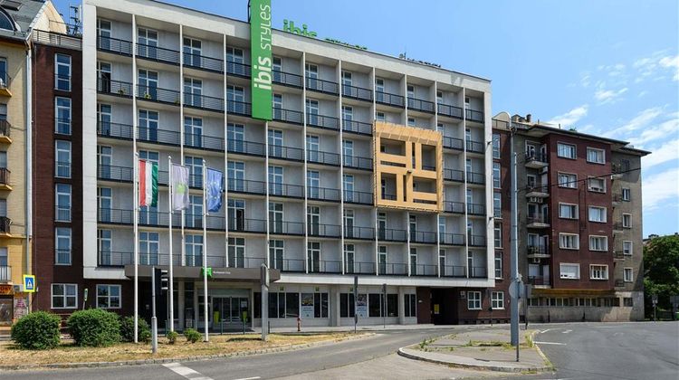 Ibis Styles Budapest City Hotel Exterior