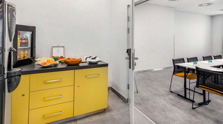 <b>Ibis Styles Budapest City Hotel Meeting</b>. Images powered by <a href="https://iceportal.shijigroup.com/" title="IcePortal" target="_blank">IcePortal</a>.