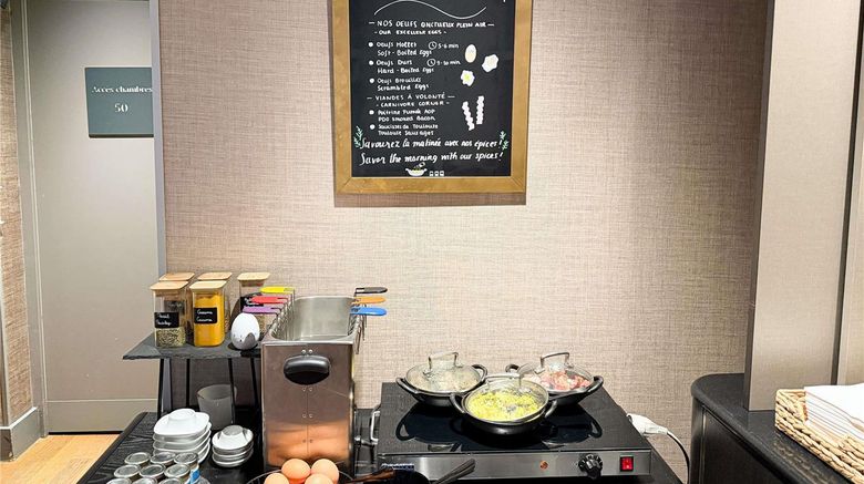 <b>Mercure Hotel Place de Bretagne Restaurant</b>. Images powered by <a href="https://iceportal.shijigroup.com/" title="IcePortal" target="_blank">IcePortal</a>.