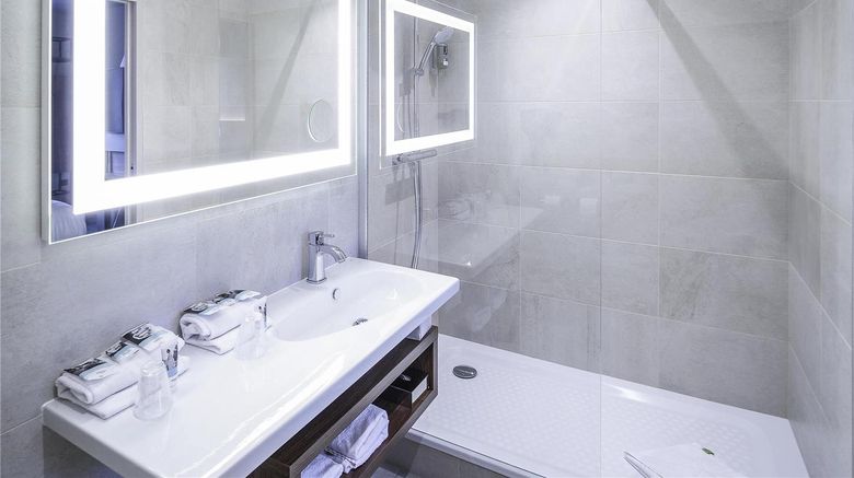 <b>Mercure Hotel Place de Bretagne Room</b>. Images powered by <a href="https://iceportal.shijigroup.com/" title="IcePortal" target="_blank">IcePortal</a>.