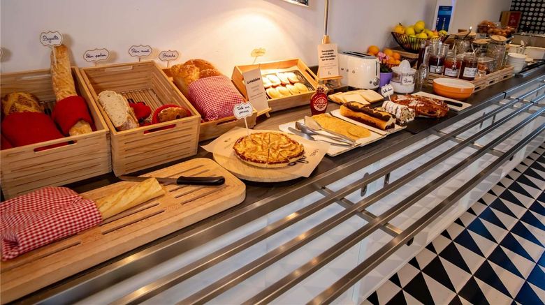 <b>Ibis Haguenau Strasbourg Nord Restaurant</b>. Images powered by <a href="https://iceportal.shijigroup.com/" title="IcePortal" target="_blank">IcePortal</a>.