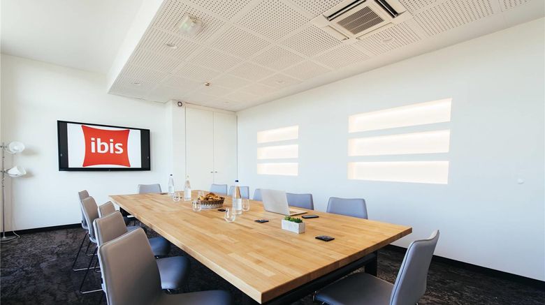 <b>Ibis Haguenau Strasbourg Nord Meeting</b>. Images powered by <a href="https://iceportal.shijigroup.com/" title="IcePortal" target="_blank">IcePortal</a>.
