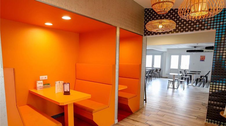 <b>Ibis Haguenau Strasbourg Nord Meeting</b>. Images powered by <a href="https://iceportal.shijigroup.com/" title="IcePortal" target="_blank">IcePortal</a>.