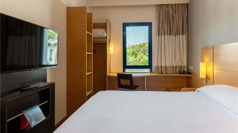 <b>Ibis Moussafir Fez Room</b>. Images powered by <a href="https://iceportal.shijigroup.com/" title="IcePortal" target="_blank">IcePortal</a>.