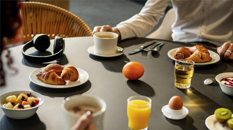 <b>Ibis Paris Porte de Bercy Restaurant</b>. Images powered by <a href="https://iceportal.shijigroup.com/" title="IcePortal" target="_blank">IcePortal</a>.