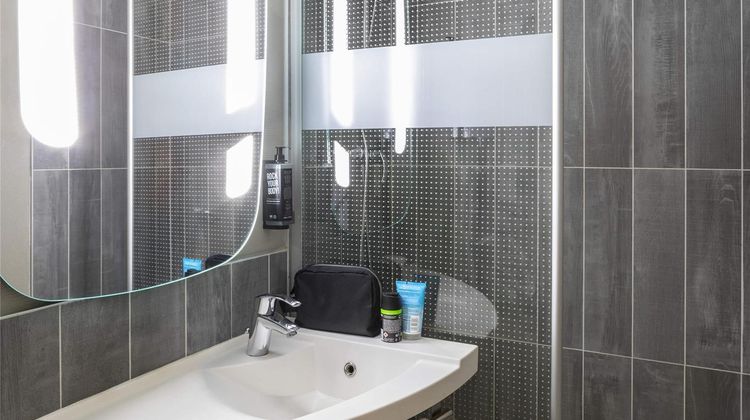 Ibis Paris Porte de Bercy Room
