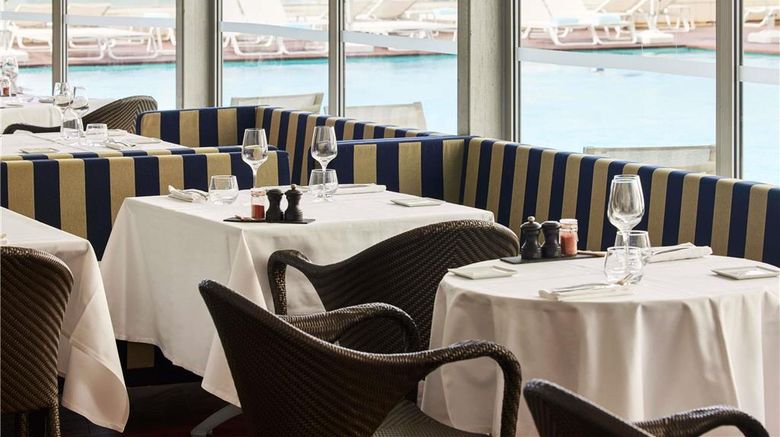<b>Sofitel Miramar Thalassa Biarritz Restaurant</b>. Images powered by <a href="https://iceportal.shijigroup.com/" title="IcePortal" target="_blank">IcePortal</a>.