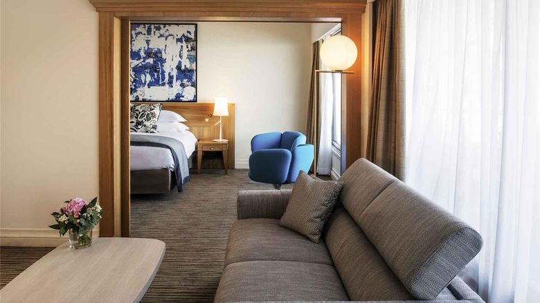 <b>Sofitel Miramar Thalassa Biarritz Suite</b>. Images powered by <a href="https://iceportal.shijigroup.com/" title="IcePortal" target="_blank">IcePortal</a>.