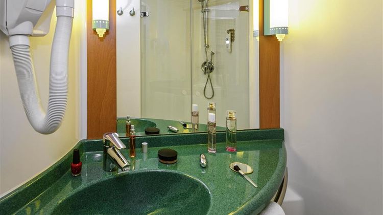 Ibis Hotel Longwy Room