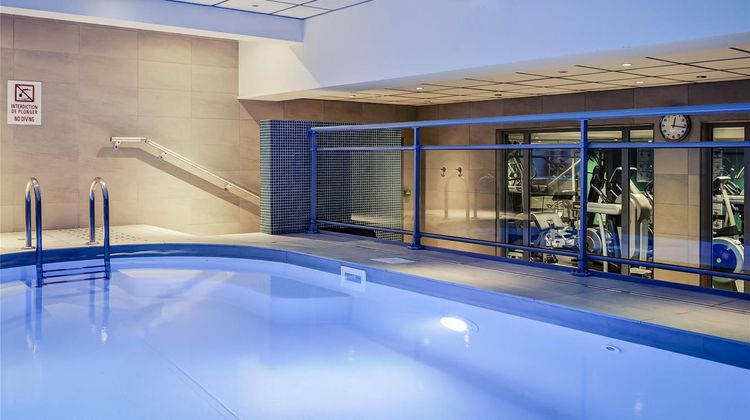Mercure Grand Saxe Lafayette Hotel Pool