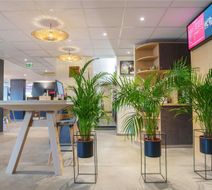 Ibis Hotel Laon Exterior