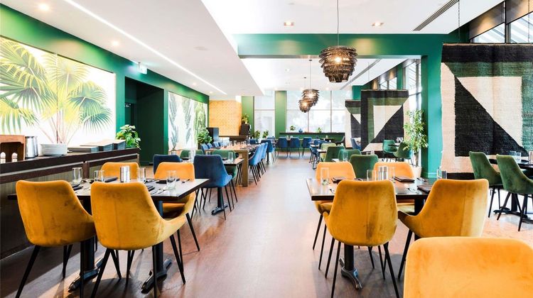 Novotel Glen Waverley Restaurant