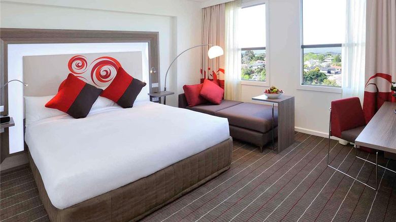 <b>Novotel Glen Waverley Room</b>. Images powered by <a href="https://iceportal.shijigroup.com/" title="IcePortal" target="_blank">IcePortal</a>.