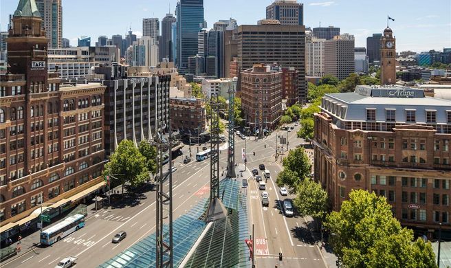 Mercure Sydney Exterior