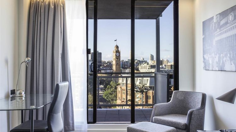 Mercure Sydney Room